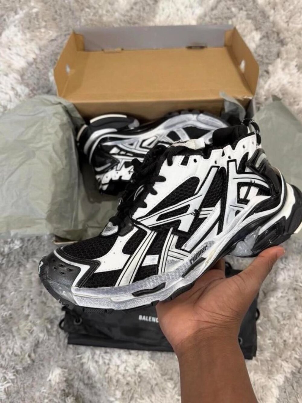 Balenciaga Runner Black White